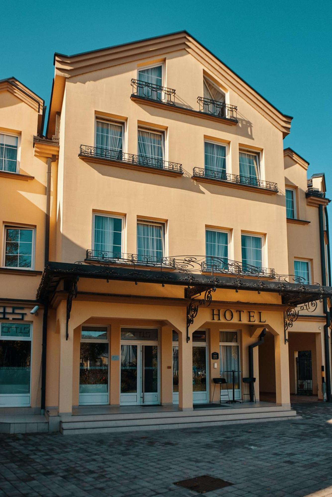 Garni Hotel Andric Sombor Extérieur photo
